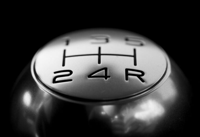 A gear stick control knob - something you'll familiarise yourself with as part of our driving skills for beginners course.