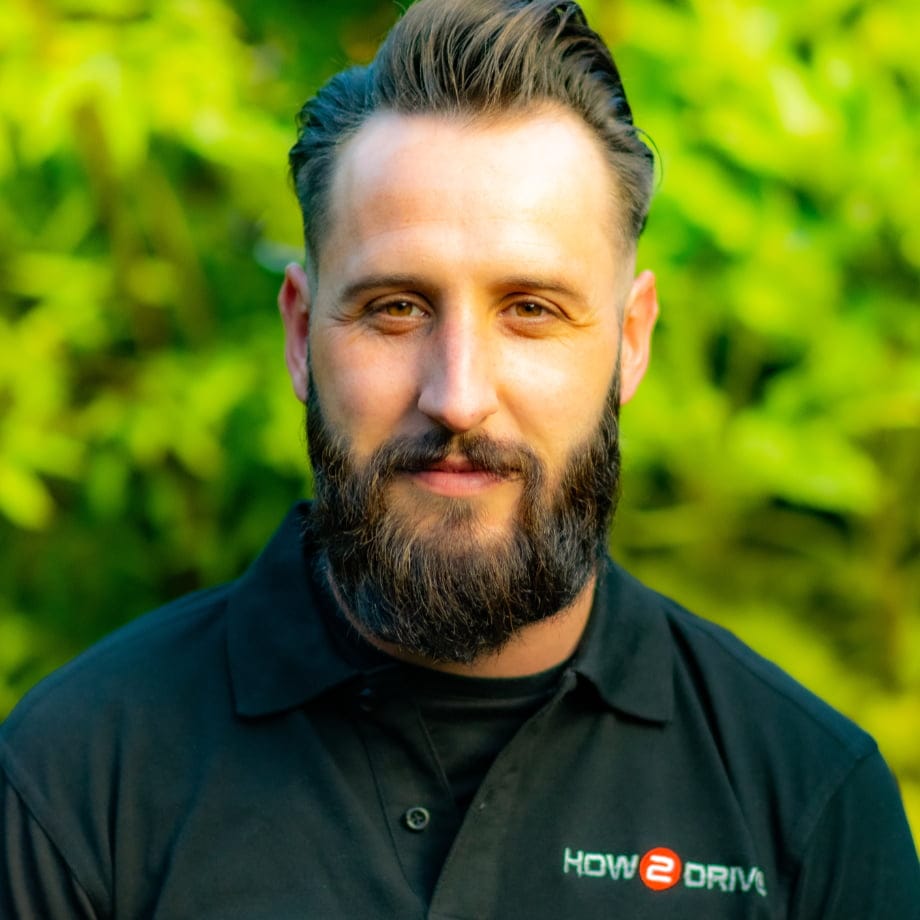 Driving Lessons in Norwich • Local Instructors Near You • How2Drive