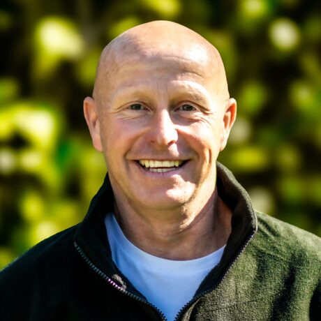 Gary offers manual driving lessons in Yarmouth.